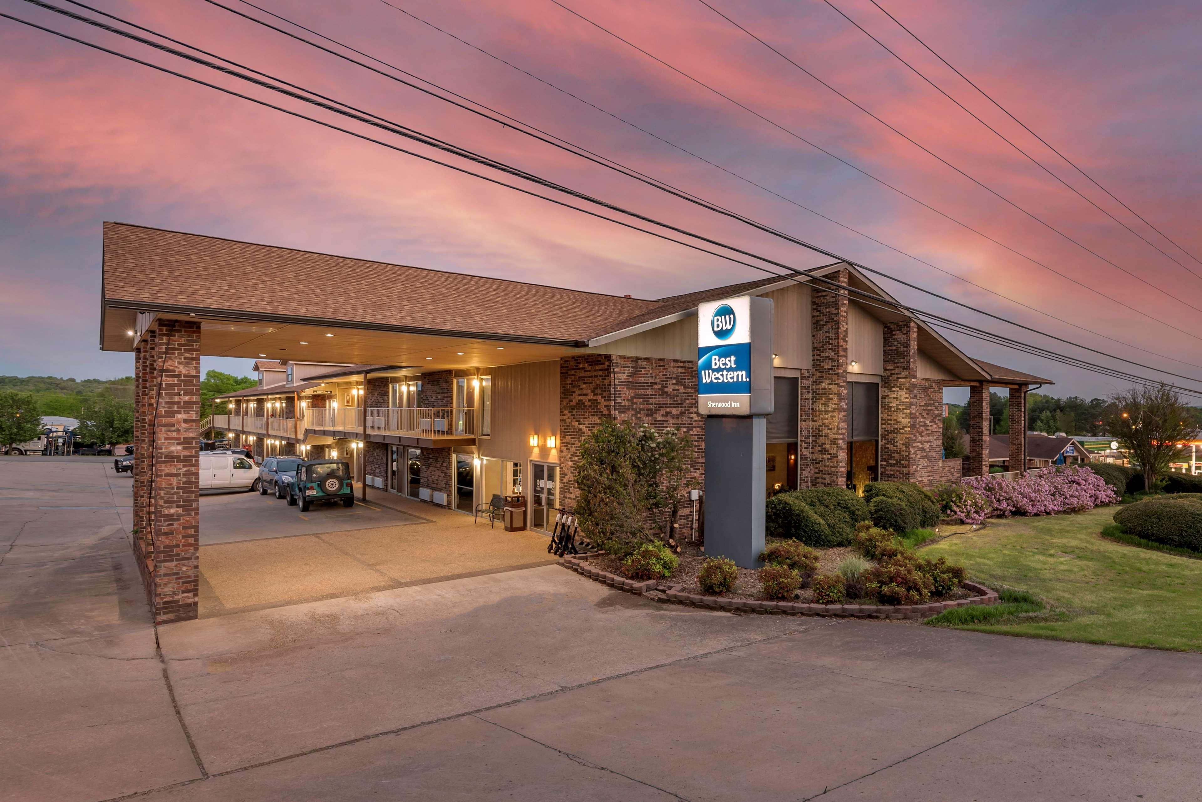 Best Western Sherwood Inn Clarksville Экстерьер фото